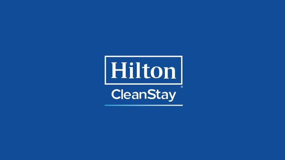 Hilton Garden Inn Lucknow Exteriör bild