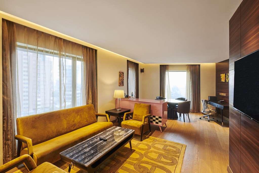 Hilton Garden Inn Lucknow Rum bild